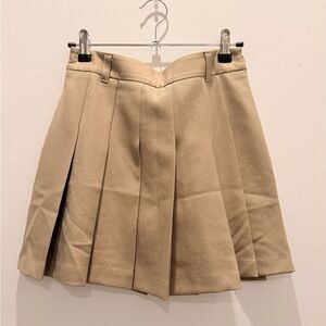 Elegant Tan Pleated Mini Skirt